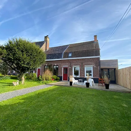 Сasa de vacaciones Het Oude Stadhuis, Maison Flamande Avec Jardin Situee Entre Lille And Dunkerque Eecke