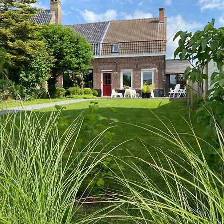 Het Oude Stadhuis, Maison Flamande Avec Jardin Situee Entre Lille And Dunkerque